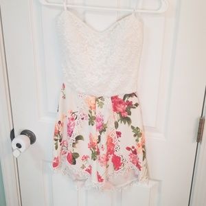 Romper 🌸 LIKE NEW
